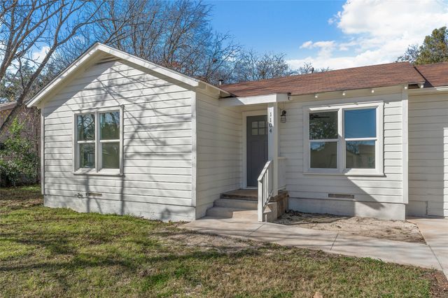 1104 W 10th Street, Mcgregor, TX 76657