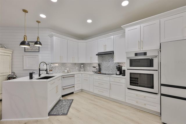 3502 CHAPEL CREEK CIRCLE, Wesley Chapel, FL 33544