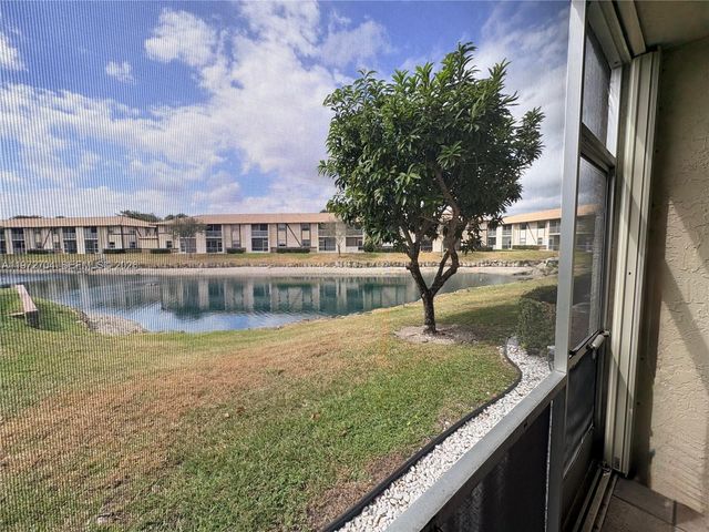2391 NW 89th Dr 404, Coral Springs, FL 33065