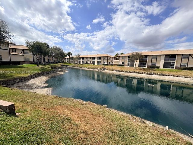 2391 NW 89th Dr 404, Coral Springs, FL 33065