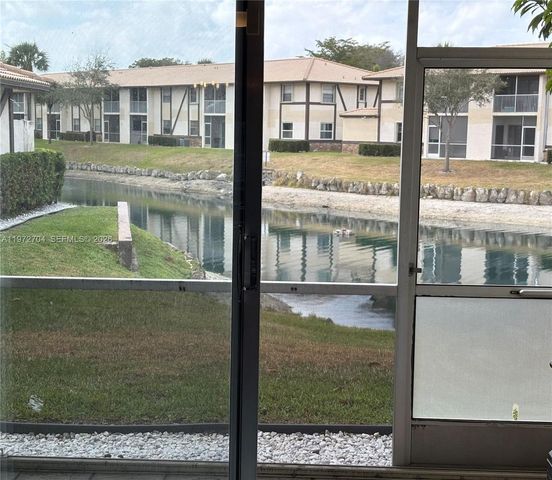 2391 NW 89th Dr 404, Coral Springs, FL 33065