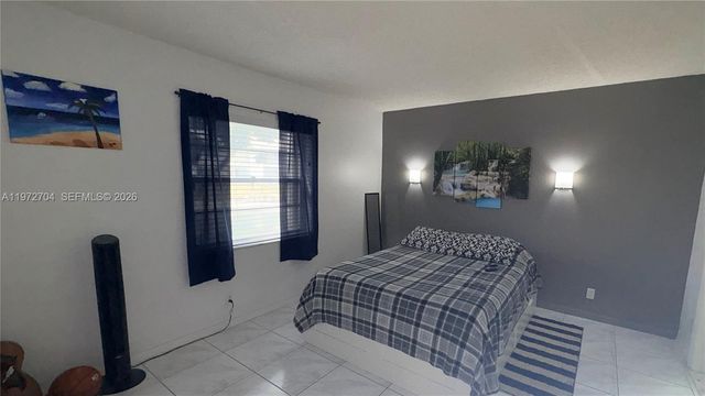 2391 NW 89th Dr 404, Coral Springs, FL 33065