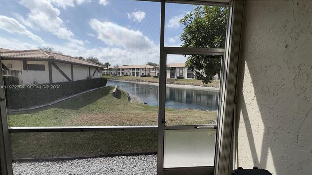 2391 NW 89th Dr 404, Coral Springs, FL 33065