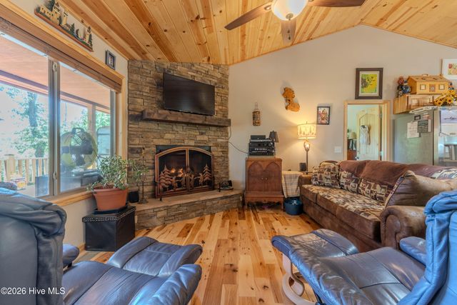 34 Hardwood Trail, Murphy, NC 28906