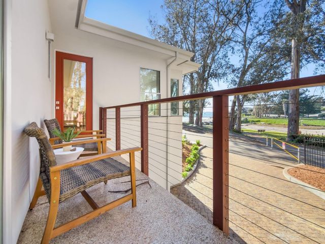 30 Ryans Way, Santa Cruz, CA 95062