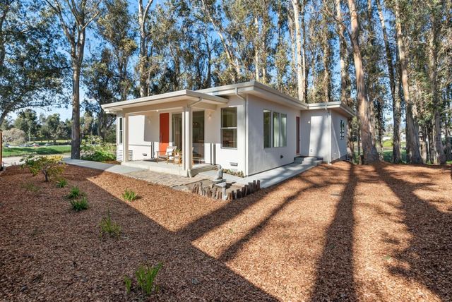 30 Ryans Way, Santa Cruz, CA 95062