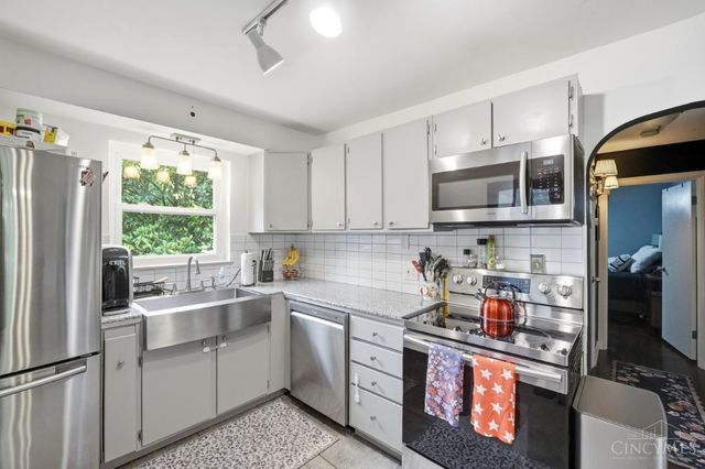 6009 Lockard Avenue, Cincinnati, OH 45230