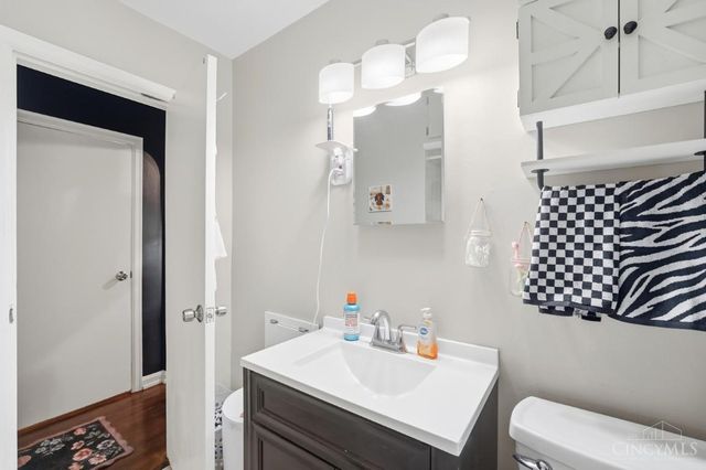 6009 Lockard Avenue, Cincinnati, OH 45230