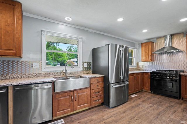 55127 Buckeye Road, Osceola, IN 46561