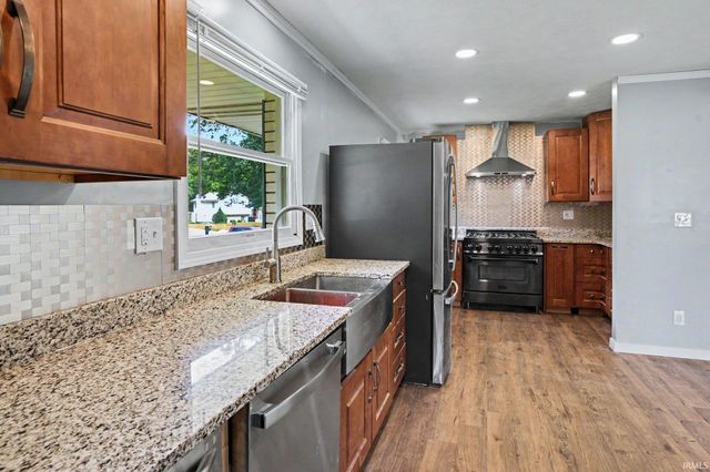 55127 Buckeye Road, Osceola, IN 46561