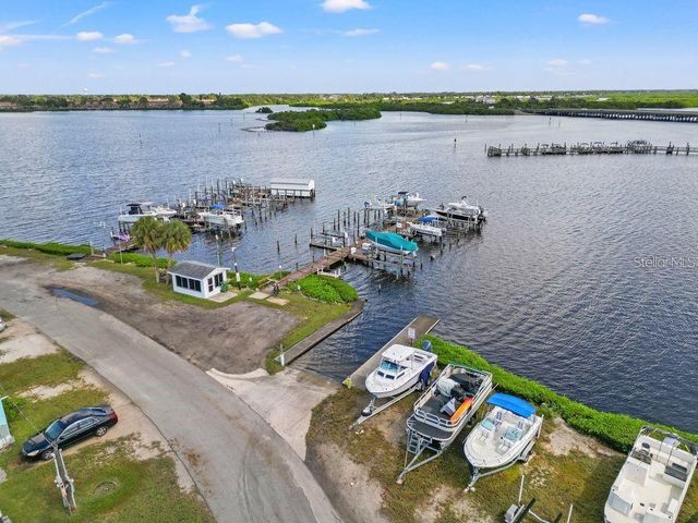 60 BRADEN CASTLE DRIVE, Bradenton, FL 34208