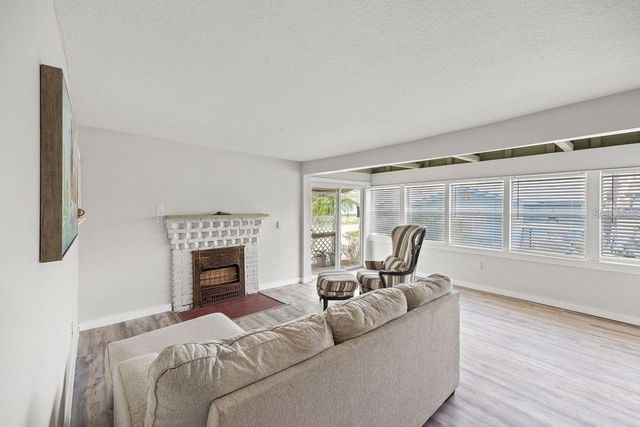 60 BRADEN CASTLE DRIVE, Bradenton, FL 34208