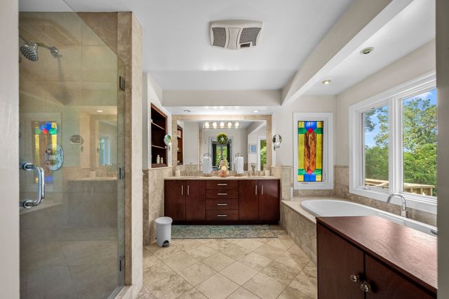 569 Haynes Rd, Sewanee, TN 37375