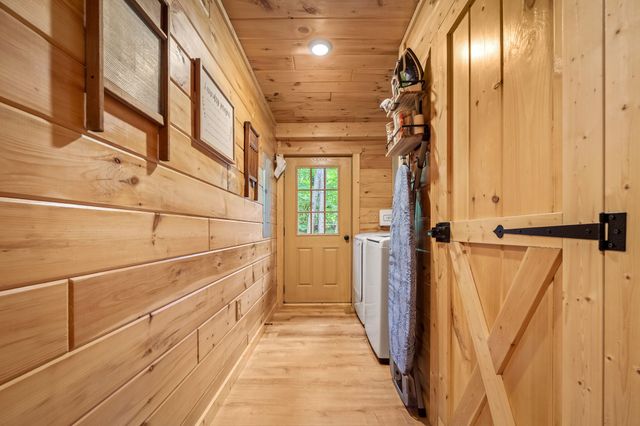 569 Haynes Rd, Sewanee, TN 37375
