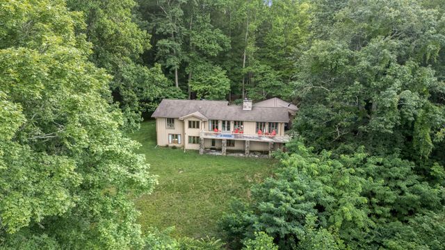 569 Haynes Rd, Sewanee, TN 37375