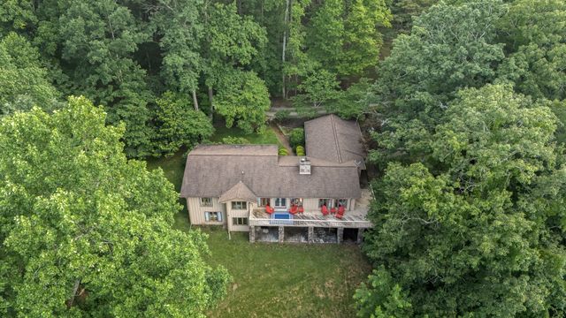 569 Haynes Rd, Sewanee, TN 37375