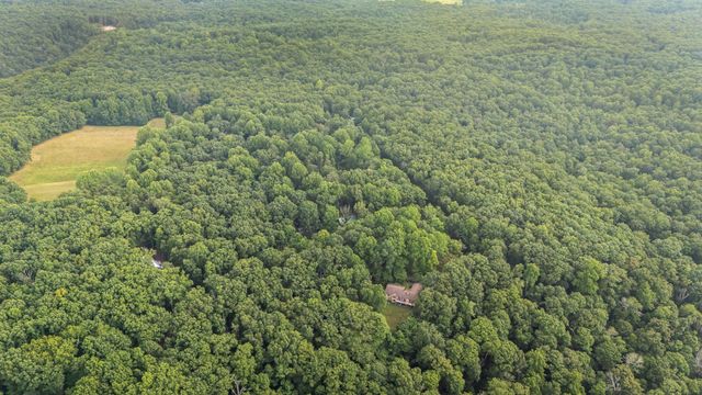 569 Haynes Rd, Sewanee, TN 37375