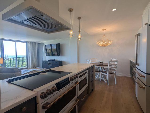 2121 N Ocean Boulevard 1006e, Boca Raton, FL 33431