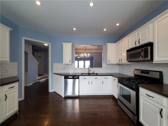 3941 Savannah Square Street, Suwanee, GA 30024