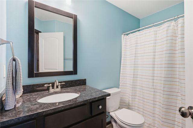2124 Shady Grove Road SW, Cedar Rapids, IA 52404