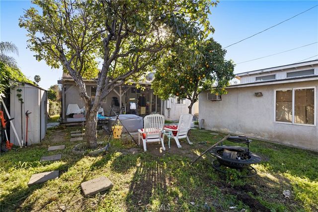 17415 Collins Street, Encino, CA 91316