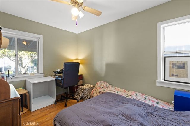 17415 Collins Street, Encino, CA 91316