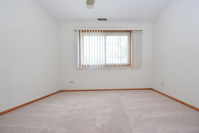 50 Ridgewood Road, Elk Grove Village, IL 60007