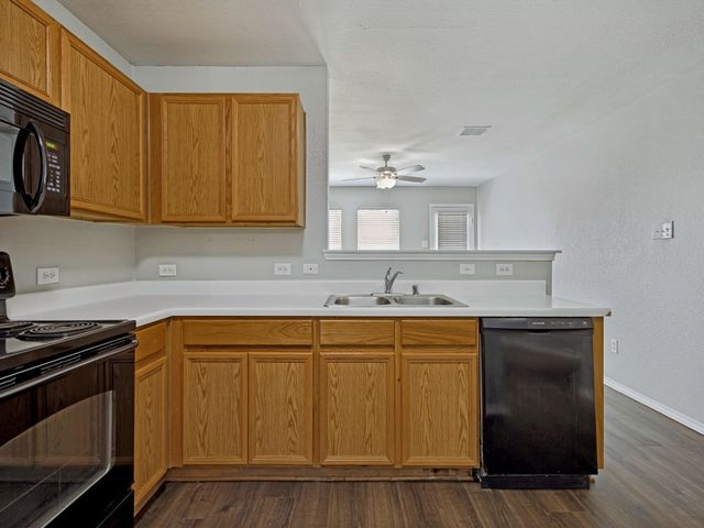 1442 Whitewater Drive, Little Elm, TX 75068