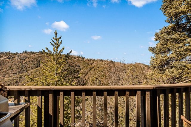 1256 Grass Valley, Lake Arrowhead, CA 92352