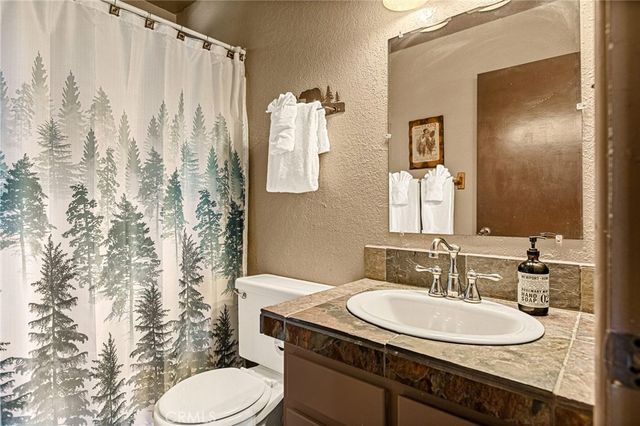 1256 Grass Valley, Lake Arrowhead, CA 92352