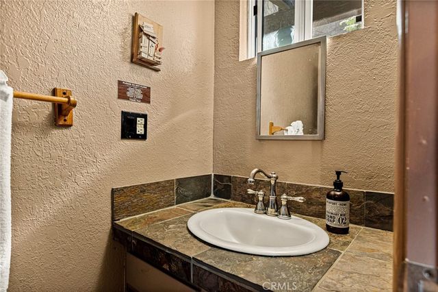 1256 Grass Valley, Lake Arrowhead, CA 92352