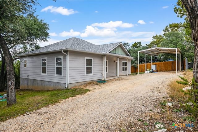 446 W Overlook Drive, Canyon Lake, TX 78133