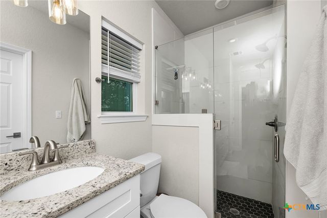 446 W Overlook Drive, Canyon Lake, TX 78133