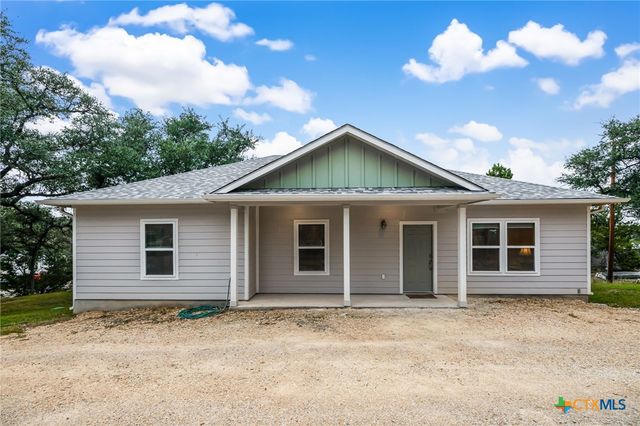 446 W Overlook Drive, Canyon Lake, TX 78133