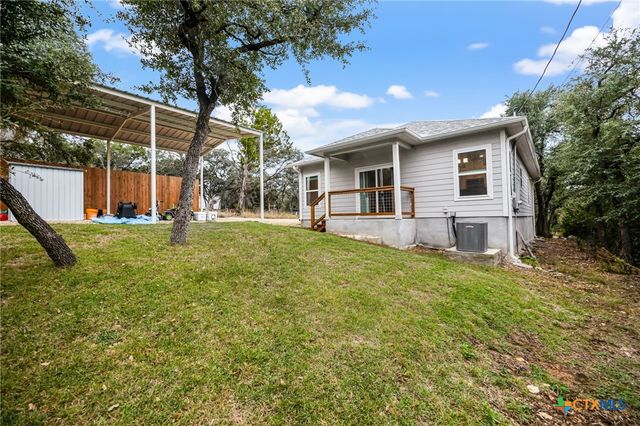 446 W Overlook Drive, Canyon Lake, TX 78133