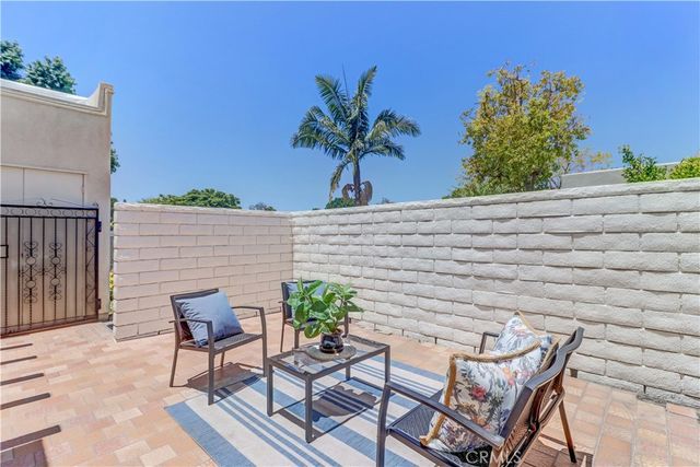 2006 Via Mariposa B, Laguna Woods, CA 92637