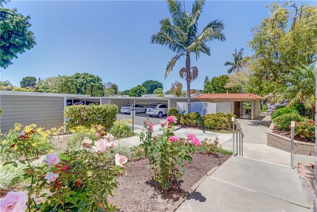 2006 Via Mariposa B, Laguna Woods, CA 92637