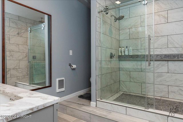 2451 Nugget Loop, Fairbanks, AK 99709