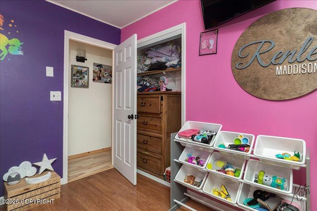 2451 Nugget Loop, Fairbanks, AK 99709