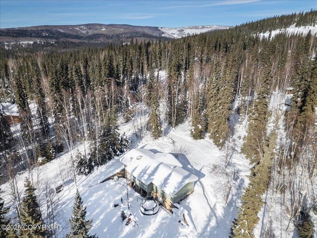 2451 Nugget Loop, Fairbanks, AK 99709