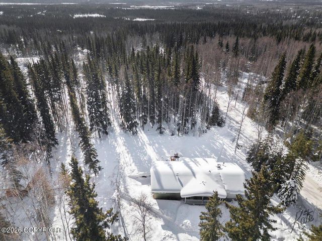 2451 Nugget Loop, Fairbanks, AK 99709