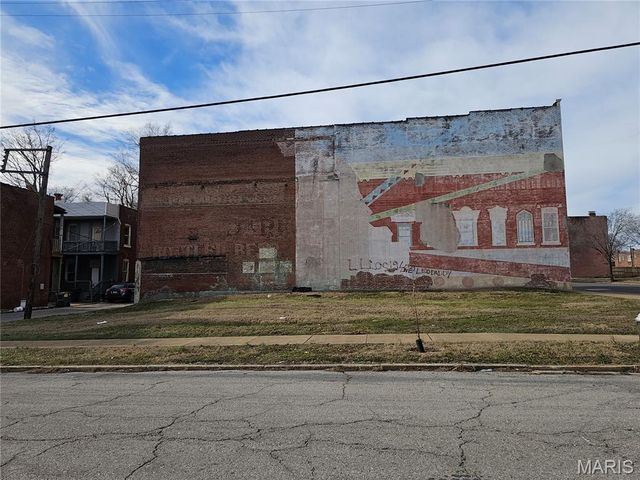 2000-2014 Salisbury Street, St Louis, MO 63107