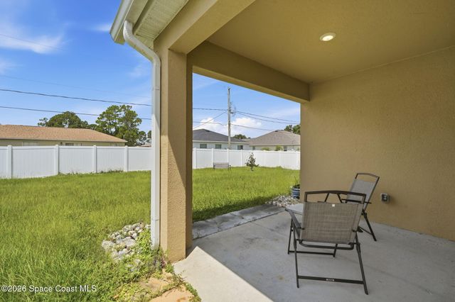 1418 Hepner Street SE, Palm Bay, FL 32909