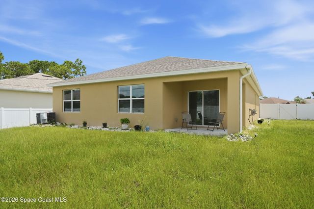 1418 Hepner Street SE, Palm Bay, FL 32909