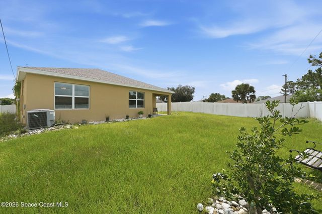 1418 Hepner Street SE, Palm Bay, FL 32909