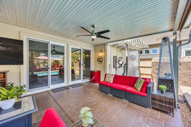 1176 Cobble Fields Ct, Folsom, CA 95630