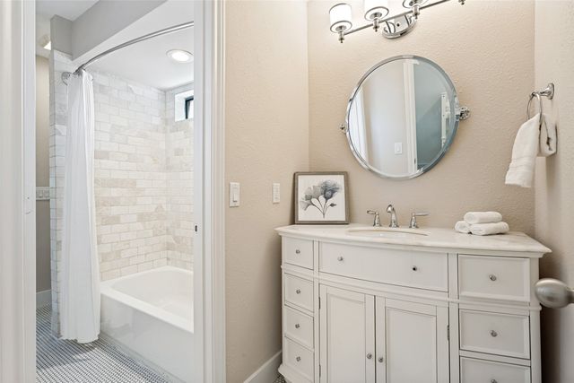 2128 Mcdaniel Circle, Plano, TX 75075