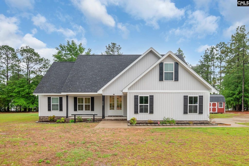 939 Old Stagecoach Road, Camden, SC 29020