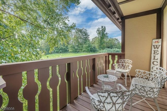 15 Kensington Rd F, Chatham Twp., NJ 07928