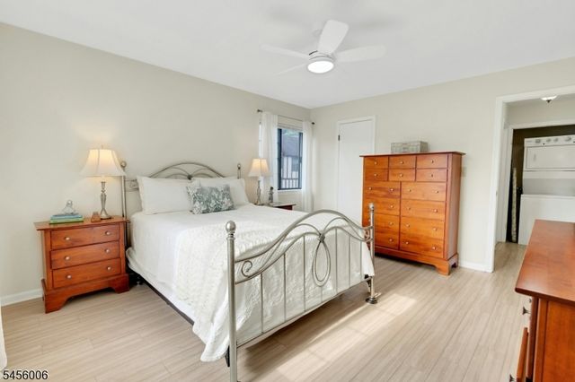 15 Kensington Rd F, Chatham Twp., NJ 07928